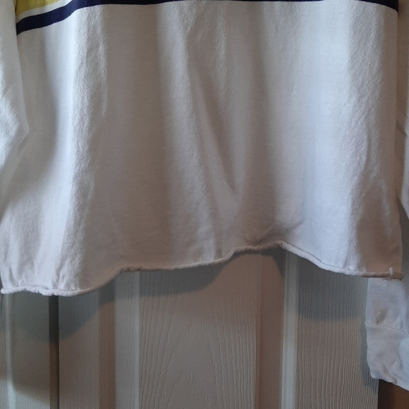 Forever 21 90s style cropped shirt - Picture 3 of 6